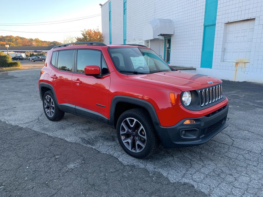 Used Jeep Renegade 4WD 4dr Latitude 2015 | Dealertown Auto Wholesalers. Milford, Connecticut Used Jeep Renegade 4WD 4dr Latitude 2015 | Dealertown Auto Wholesalers. Milford, Connecticut