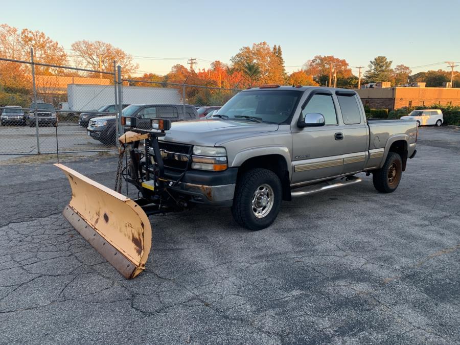 2002 Chevrolet Silverado 2500HD Ext Cab 157.5" WB 4WD LT, available for sale in Milford, Connecticut | Dealertown Auto Wholesalers. Milford, Connecticut 2002 Chevrolet Silverado 2500HD Ext Cab 157.5" WB 4WD LT, available for sale in Milford, Connecticut | Dealertown Auto Wholesalers. Milford, Connecticut