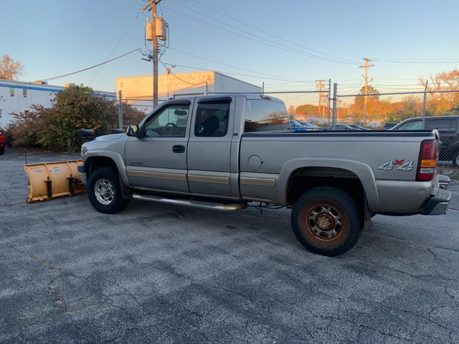 2002 Chevrolet Silverado 2500HD Ext Cab 157.5" WB 4WD LT, available for sale in Milford, Connecticut | Dealertown Auto Wholesalers. Milford, Connecticut 2002 Chevrolet Silverado 2500HD Ext Cab 157.5" WB 4WD LT, available for sale in Milford, Connecticut | Dealertown Auto Wholesalers. Milford, Connecticut
