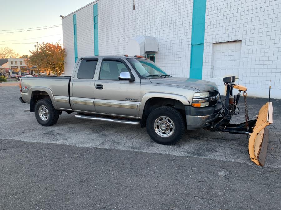 2002 Chevrolet Silverado 2500HD Ext Cab 157.5" WB 4WD LT, available for sale in Milford, Connecticut | Dealertown Auto Wholesalers. Milford, Connecticut 2002 Chevrolet Silverado 2500HD Ext Cab 157.5" WB 4WD LT, available for sale in Milford, Connecticut | Dealertown Auto Wholesalers. Milford, Connecticut