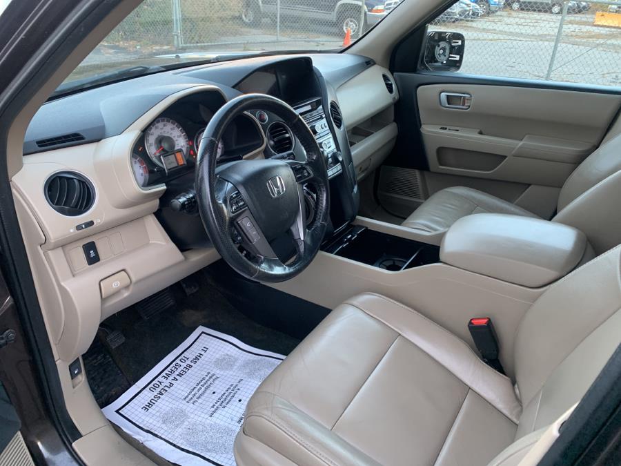 Used Honda Pilot 4WD 4dr EX-L 2015 | Dealertown Auto Wholesalers. Milford, Connecticut Used Honda Pilot 4WD 4dr EX-L 2015 | Dealertown Auto Wholesalers. Milford, Connecticut