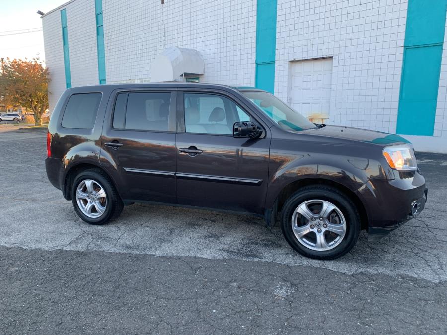Used Honda Pilot 4WD 4dr EX-L 2015 | Dealertown Auto Wholesalers. Milford, Connecticut Used Honda Pilot 4WD 4dr EX-L 2015 | Dealertown Auto Wholesalers. Milford, Connecticut