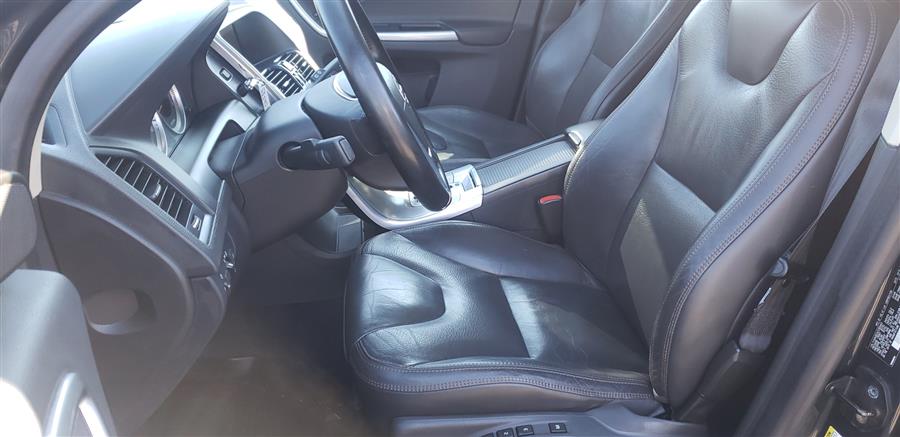 2012 Volvo XC60 AWD 4dr 3.2L Premier PZEV, available for sale in Little Ferry, New Jersey | Victoria Preowned Autos Inc. Little Ferry, New Jersey 2012 Volvo XC60 AWD 4dr 3.2L Premier PZEV, available for sale in Little Ferry, New Jersey | Victoria Preowned Autos Inc. Little Ferry, New Jersey