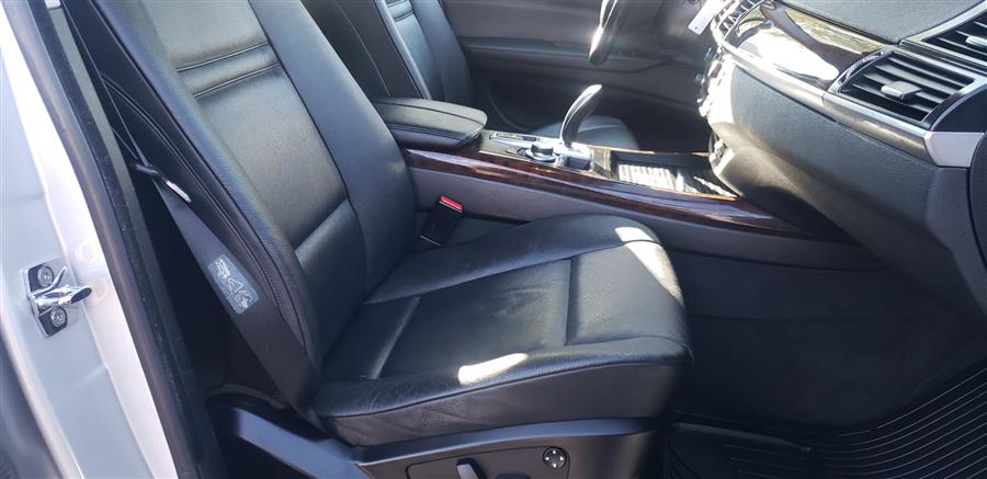 Used BMW X5 AWD 4dr 3.0si 2008 | Victoria Preowned Autos Inc. Little Ferry, New Jersey Used BMW X5 AWD 4dr 3.0si 2008 | Victoria Preowned Autos Inc. Little Ferry, New Jersey