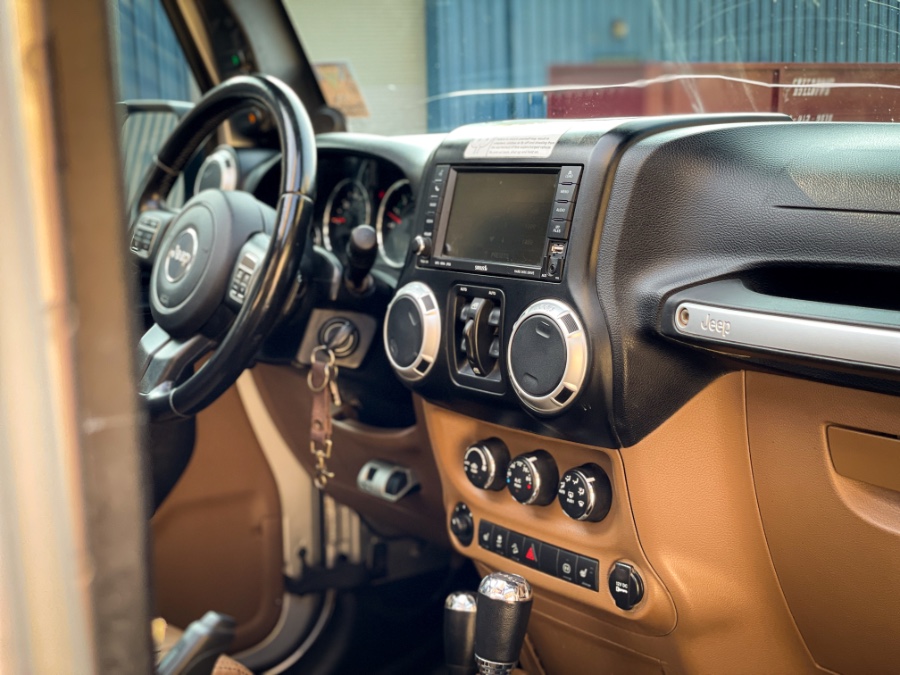 2011 Jeep Wrangler Unlimited 4WD 4dr Rubicon, available for sale in Salt Lake City, Utah | Guchon Imports. Salt Lake City, Utah 2011 Jeep Wrangler Unlimited 4WD 4dr Rubicon, available for sale in Salt Lake City, Utah | Guchon Imports. Salt Lake City, Utah