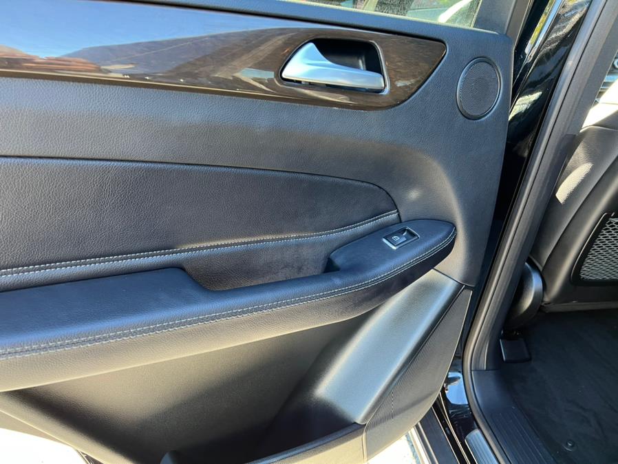 Used Mercedes-Benz GLE GLE 350 4MATIC SUV 2017 | Mint Auto Sales. Islip, New York Used Mercedes-Benz GLE GLE 350 4MATIC SUV 2017 | Mint Auto Sales. Islip, New York