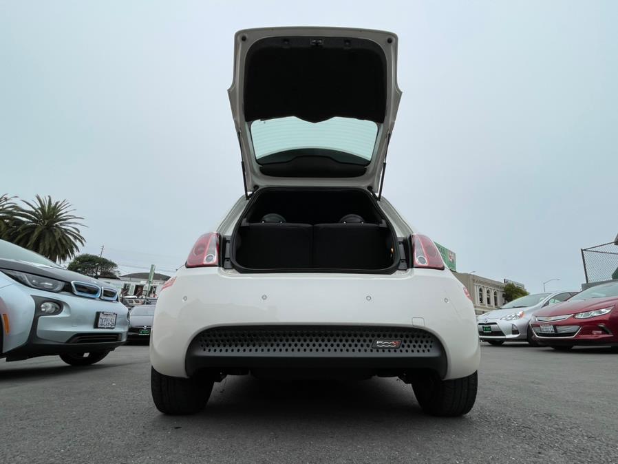 Used FIAT 500e eSport Pkg 2018 | Green Light Auto Wholesale. Daly City, California Used FIAT 500e eSport Pkg 2018 | Green Light Auto Wholesale. Daly City, California
