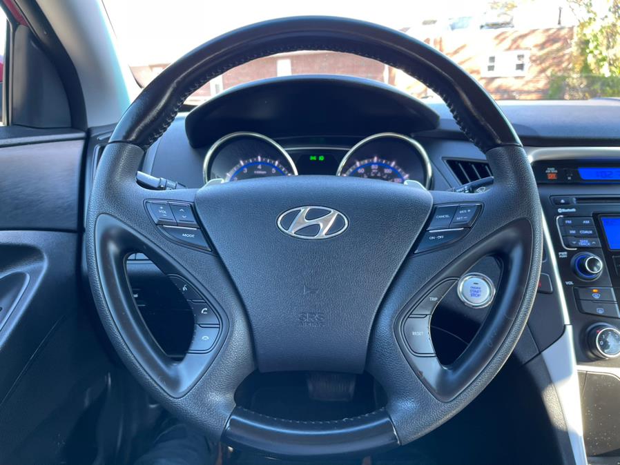 2011 Hyundai Sonata 4dr Sdn 2.4L Auto SE, available for sale in New Britain, Connecticut | Supreme Automotive. New Britain, Connecticut 2011 Hyundai Sonata 4dr Sdn 2.4L Auto SE, available for sale in New Britain, Connecticut | Supreme Automotive. New Britain, Connecticut