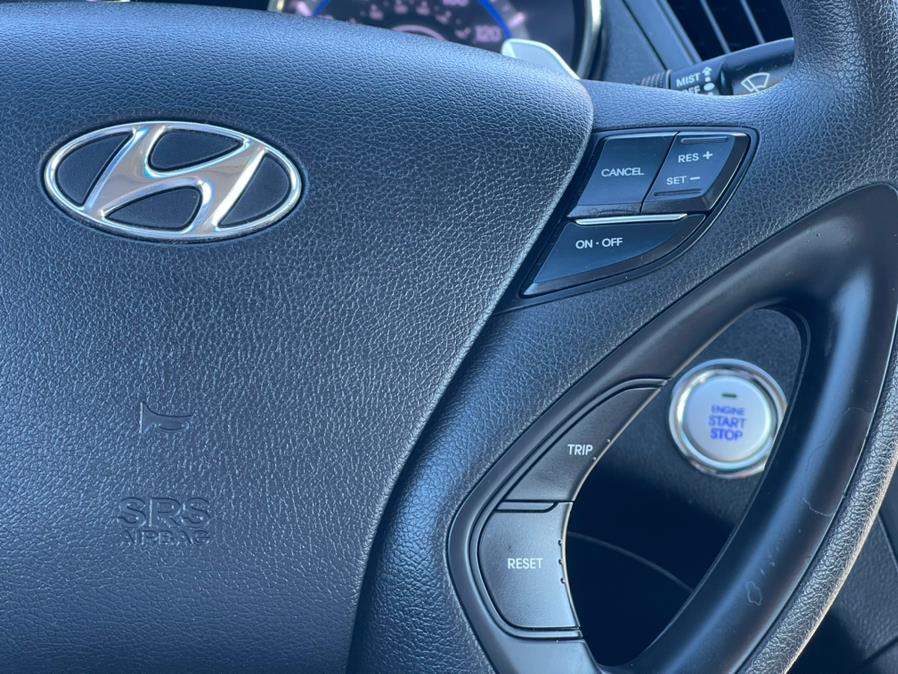 2011 Hyundai Sonata 4dr Sdn 2.4L Auto SE, available for sale in New Britain, Connecticut | Supreme Automotive. New Britain, Connecticut 2011 Hyundai Sonata 4dr Sdn 2.4L Auto SE, available for sale in New Britain, Connecticut | Supreme Automotive. New Britain, Connecticut