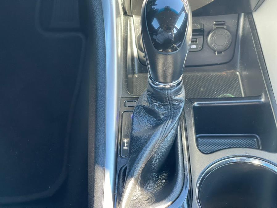 2011 Hyundai Sonata 4dr Sdn 2.4L Auto SE, available for sale in New Britain, Connecticut | Supreme Automotive. New Britain, Connecticut 2011 Hyundai Sonata 4dr Sdn 2.4L Auto SE, available for sale in New Britain, Connecticut | Supreme Automotive. New Britain, Connecticut