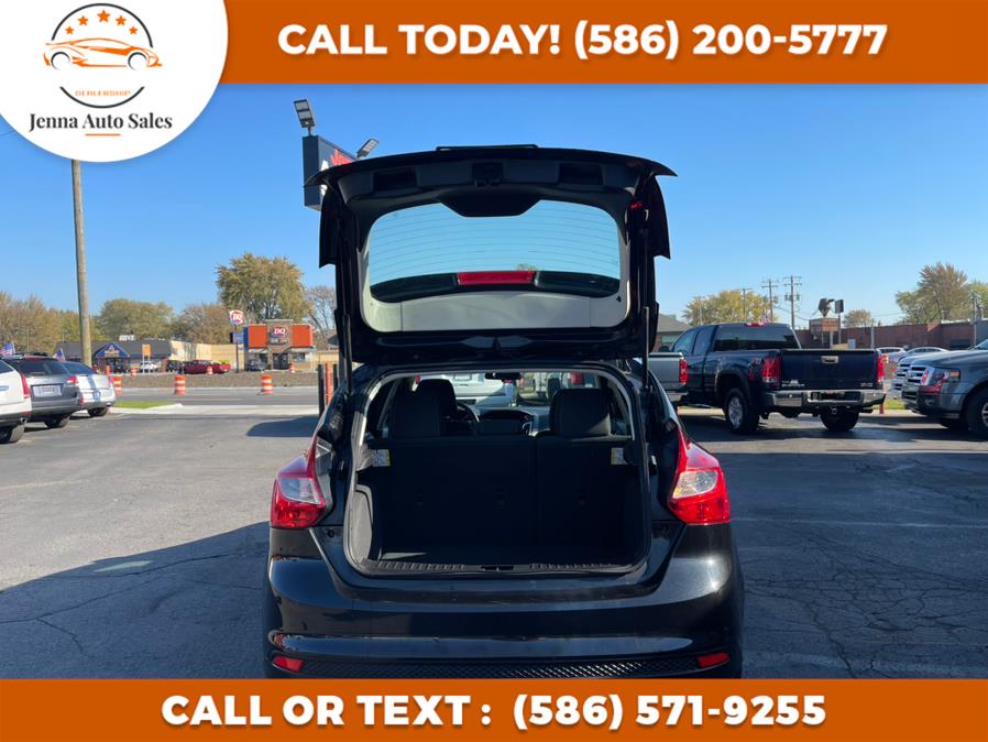 Used Ford Focus 5dr HB SE 2013 | Jenna Auto Sale Inc. Roseville, Michigan Used Ford Focus 5dr HB SE 2013 | Jenna Auto Sale Inc. Roseville, Michigan