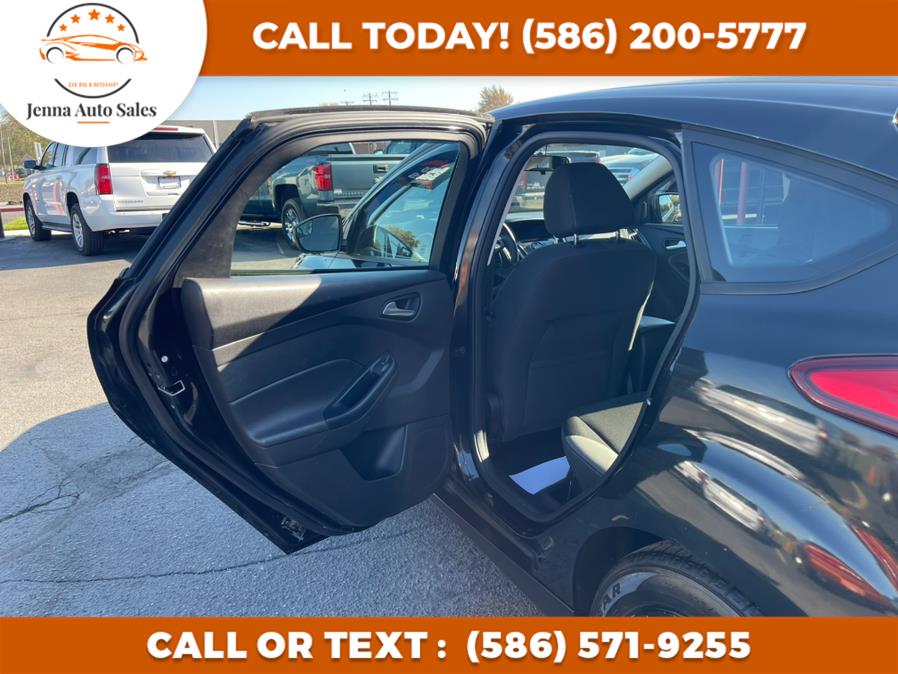Used Ford Focus 5dr HB SE 2013 | Jenna Auto Sale Inc. Roseville, Michigan Used Ford Focus 5dr HB SE 2013 | Jenna Auto Sale Inc. Roseville, Michigan