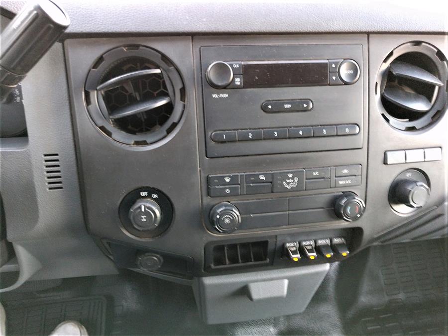2016 Ford F350 CREW CAB SUPER DUTY Long Bed 2WD Crew Cab 172" XL, available for sale in COPIAGUE, New York | Warwick Auto Sales Inc. COPIAGUE, New York 2016 Ford F350 CREW CAB SUPER DUTY Long Bed 2WD Crew Cab 172" XL, available for sale in COPIAGUE, New York | Warwick Auto Sales Inc. COPIAGUE, New York