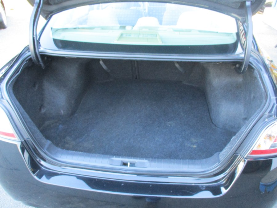Used Nissan Altima S 2014 | Cos Central Auto. Meriden, Connecticut Used Nissan Altima S 2014 | Cos Central Auto. Meriden, Connecticut