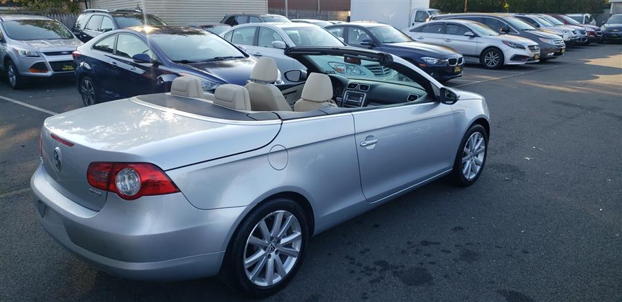 Used Volkswagen Eos 2dr Conv DSG Komfort 2009 | Victoria Preowned Autos Inc. Little Ferry, New Jersey Used Volkswagen Eos 2dr Conv DSG Komfort 2009 | Victoria Preowned Autos Inc. Little Ferry, New Jersey