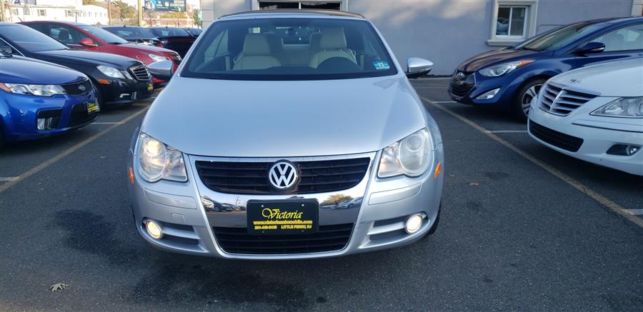 2009 Volkswagen Eos 2dr Conv DSG Komfort, available for sale in Little Ferry, New Jersey | Victoria Preowned Autos Inc. Little Ferry, New Jersey