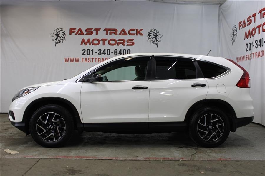 Used Honda Cr-v SE 2016 | Fast Track Motors. Paterson, New Jersey Used Honda Cr-v SE 2016 | Fast Track Motors. Paterson, New Jersey