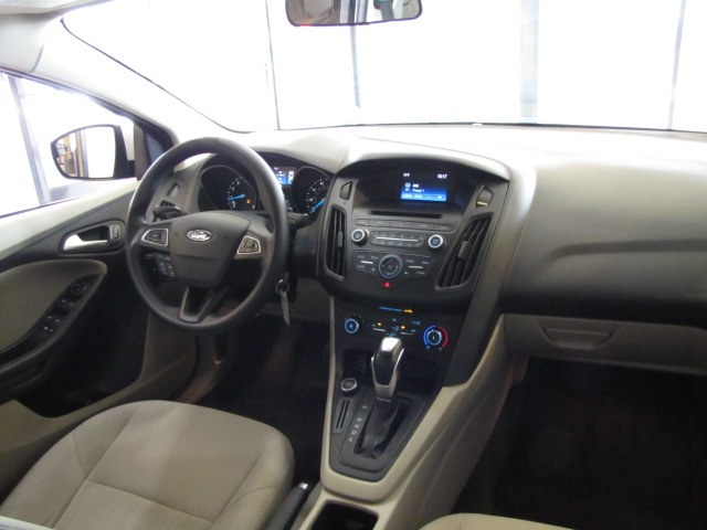 2015 Ford Focus 4dr Sdn SE, available for sale in Placentia, California | Auto Network Group Inc. Placentia, California 2015 Ford Focus 4dr Sdn SE, available for sale in Placentia, California | Auto Network Group Inc. Placentia, California