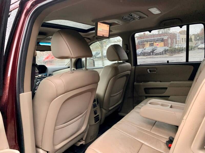 2013 Honda Pilot 4WD 4dr Touring w/RES & Navi, available for sale in Newton, Massachusetts | Cars of Boston. Newton, Massachusetts 2013 Honda Pilot 4WD 4dr Touring w/RES & Navi, available for sale in Newton, Massachusetts | Cars of Boston. Newton, Massachusetts