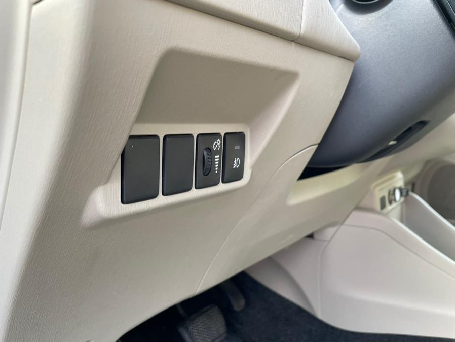 Used Toyota Prius V Three 2013 | Green Light Auto Wholesale. Daly City, California Used Toyota Prius V Three 2013 | Green Light Auto Wholesale. Daly City, California