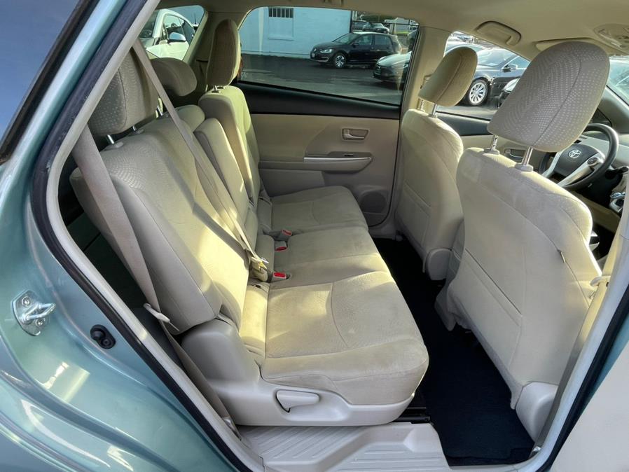 Used Toyota Prius V Three 2013 | Green Light Auto Wholesale. Daly City, California Used Toyota Prius V Three 2013 | Green Light Auto Wholesale. Daly City, California