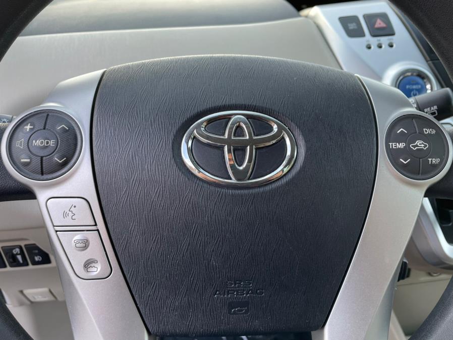 Used Toyota Prius V Three 2013 | Green Light Auto Wholesale. Daly City, California Used Toyota Prius V Three 2013 | Green Light Auto Wholesale. Daly City, California