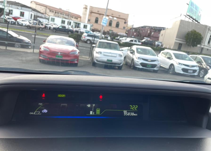 Used Toyota Prius V Three 2013 | Green Light Auto Wholesale. Daly City, California Used Toyota Prius V Three 2013 | Green Light Auto Wholesale. Daly City, California