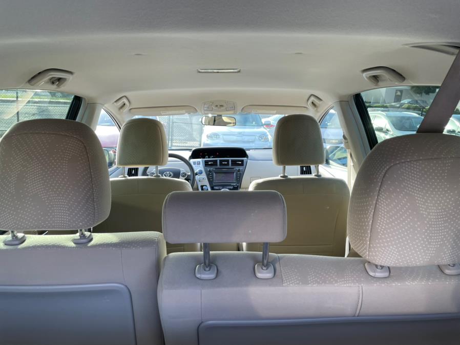 Used Toyota Prius V Three 2013 | Green Light Auto Wholesale. Daly City, California Used Toyota Prius V Three 2013 | Green Light Auto Wholesale. Daly City, California