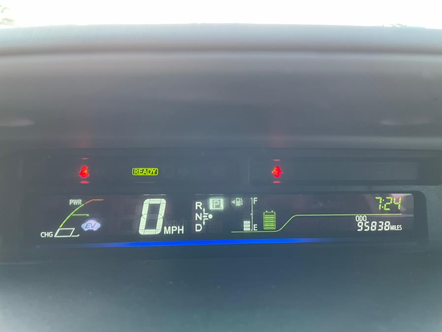Used Toyota Prius V Three 2013 | Green Light Auto Wholesale. Daly City, California Used Toyota Prius V Three 2013 | Green Light Auto Wholesale. Daly City, California