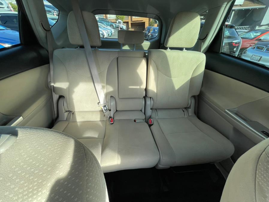 Used Toyota Prius V Three 2013 | Green Light Auto Wholesale. Daly City, California Used Toyota Prius V Three 2013 | Green Light Auto Wholesale. Daly City, California
