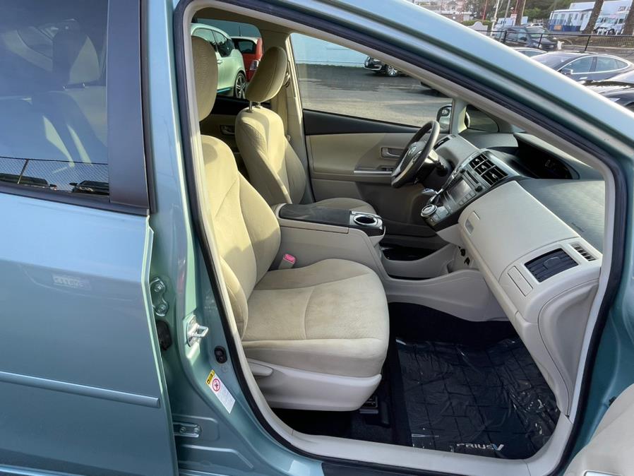 Used Toyota Prius V Three 2013 | Green Light Auto Wholesale. Daly City, California Used Toyota Prius V Three 2013 | Green Light Auto Wholesale. Daly City, California