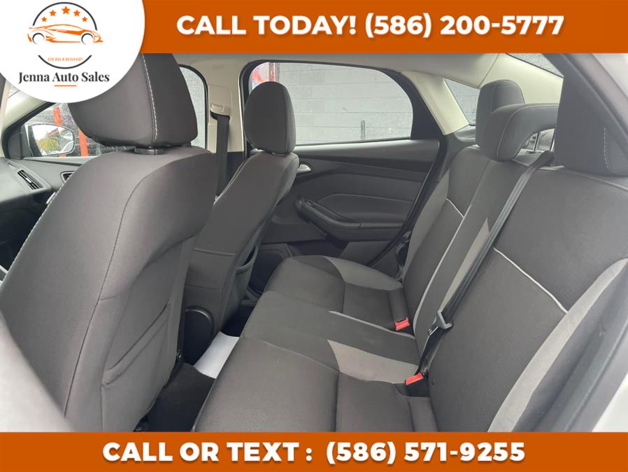 Used Ford Focus 4dr Sdn SE 2014 | Jenna Auto Sale Inc. Roseville, Michigan Used Ford Focus 4dr Sdn SE 2014 | Jenna Auto Sale Inc. Roseville, Michigan