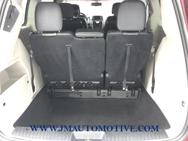 2016 Chrysler Town & Country 4dr Wgn Touring, available for sale in Naugatuck, Connecticut | J&M Automotive Sls&Svc LLC. Naugatuck, Connecticut 2016 Chrysler Town & Country 4dr Wgn Touring, available for sale in Naugatuck, Connecticut | J&M Automotive Sls&Svc LLC. Naugatuck, Connecticut
