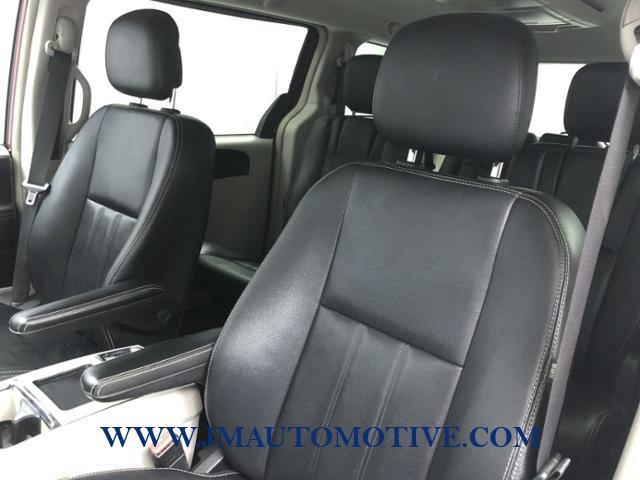 2016 Chrysler Town & Country 4dr Wgn Touring, available for sale in Naugatuck, Connecticut | J&M Automotive Sls&Svc LLC. Naugatuck, Connecticut 2016 Chrysler Town & Country 4dr Wgn Touring, available for sale in Naugatuck, Connecticut | J&M Automotive Sls&Svc LLC. Naugatuck, Connecticut