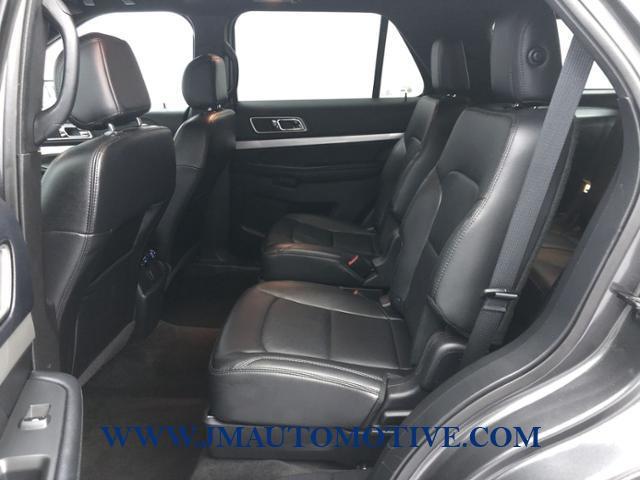 Used Ford Explorer 4WD 4dr XLT 2016 | J&M Automotive Sls&Svc LLC. Naugatuck, Connecticut Used Ford Explorer 4WD 4dr XLT 2016 | J&M Automotive Sls&Svc LLC. Naugatuck, Connecticut