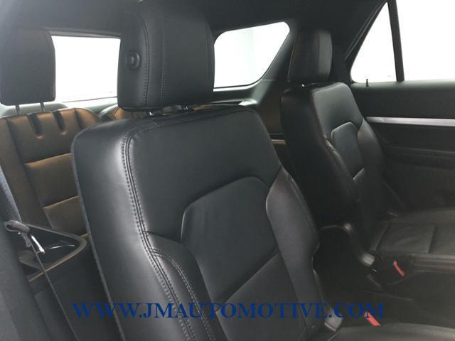 Used Ford Explorer 4WD 4dr XLT 2016 | J&M Automotive Sls&Svc LLC. Naugatuck, Connecticut Used Ford Explorer 4WD 4dr XLT 2016 | J&M Automotive Sls&Svc LLC. Naugatuck, Connecticut