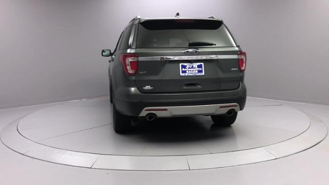 Used Ford Explorer 4WD 4dr XLT 2016 | J&M Automotive Sls&Svc LLC. Naugatuck, Connecticut Used Ford Explorer 4WD 4dr XLT 2016 | J&M Automotive Sls&Svc LLC. Naugatuck, Connecticut