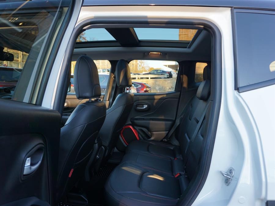 Used Jeep Renegade Trailhawk 2018 | Autouse. Andover, Massachusetts Used Jeep Renegade Trailhawk 2018 | Autouse. Andover, Massachusetts