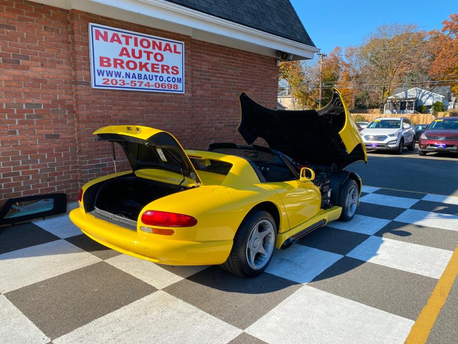 Used Dodge Viper RT/10 1995 | National Auto Brokers, Inc.. Waterbury, Connecticut Used Dodge Viper RT/10 1995 | National Auto Brokers, Inc.. Waterbury, Connecticut