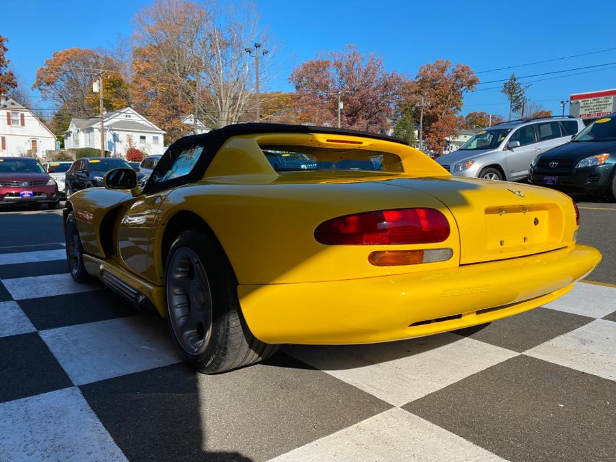 Used Dodge Viper RT/10 1995 | National Auto Brokers, Inc.. Waterbury, Connecticut Used Dodge Viper RT/10 1995 | National Auto Brokers, Inc.. Waterbury, Connecticut