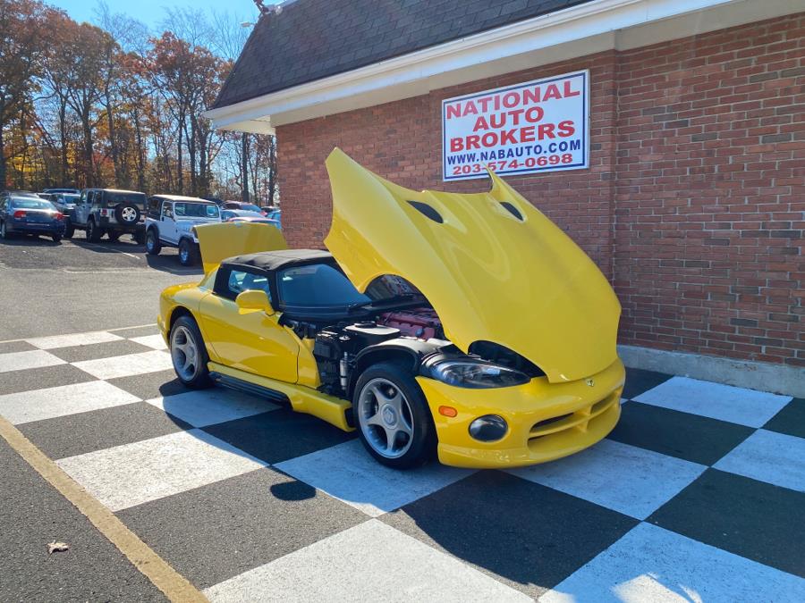 Used Dodge Viper RT/10 1995 | National Auto Brokers, Inc.. Waterbury, Connecticut Used Dodge Viper RT/10 1995 | National Auto Brokers, Inc.. Waterbury, Connecticut