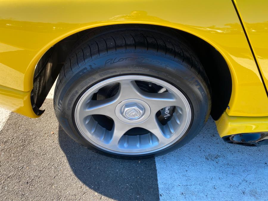 Used Dodge Viper RT/10 1995 | National Auto Brokers, Inc.. Waterbury, Connecticut Used Dodge Viper RT/10 1995 | National Auto Brokers, Inc.. Waterbury, Connecticut