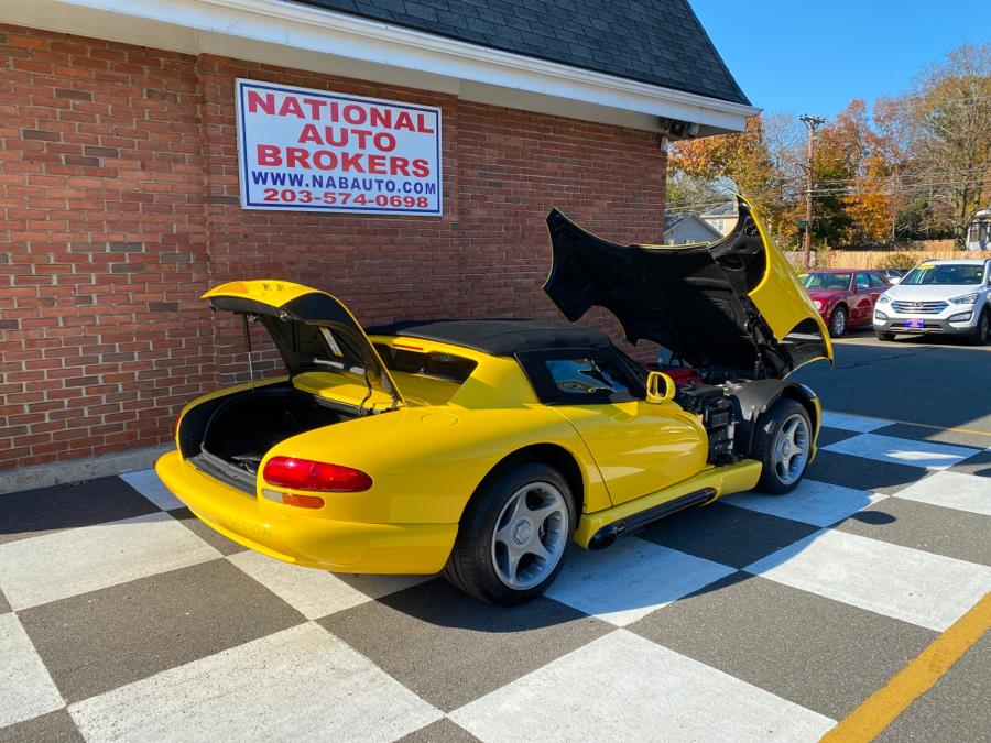 Used Dodge Viper RT/10 1995 | National Auto Brokers, Inc.. Waterbury, Connecticut Used Dodge Viper RT/10 1995 | National Auto Brokers, Inc.. Waterbury, Connecticut