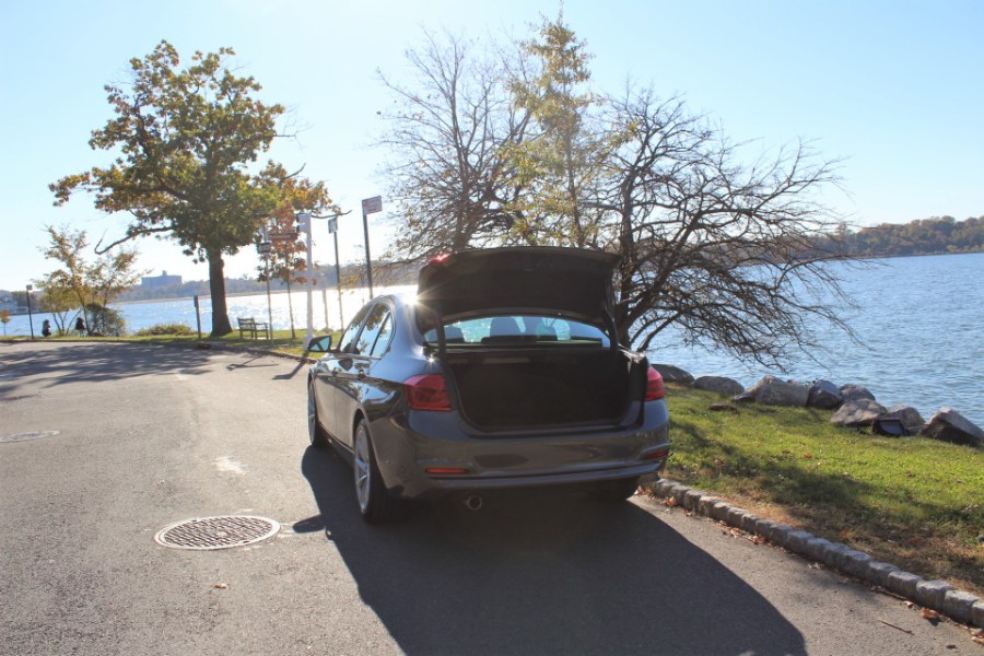 2018 BMW 3 Series 320i xDrive Sedan, available for sale in Great Neck, New York | Great Neck Car Buyers & Sellers. Great Neck, New York 2018 BMW 3 Series 320i xDrive Sedan, available for sale in Great Neck, New York | Great Neck Car Buyers & Sellers. Great Neck, New York