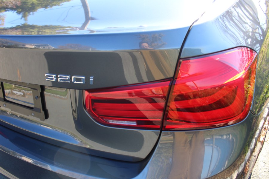 2018 BMW 3 Series 320i xDrive Sedan, available for sale in Great Neck, New York | Great Neck Car Buyers & Sellers. Great Neck, New York 2018 BMW 3 Series 320i xDrive Sedan, available for sale in Great Neck, New York | Great Neck Car Buyers & Sellers. Great Neck, New York