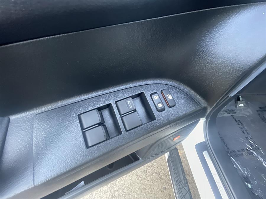 2013 Toyota Highlander 4WD 4dr V6 Limited (Natl), available for sale in Stratford, Connecticut | Wiz Leasing Inc. Stratford, Connecticut 2013 Toyota Highlander 4WD 4dr V6 Limited (Natl), available for sale in Stratford, Connecticut | Wiz Leasing Inc. Stratford, Connecticut