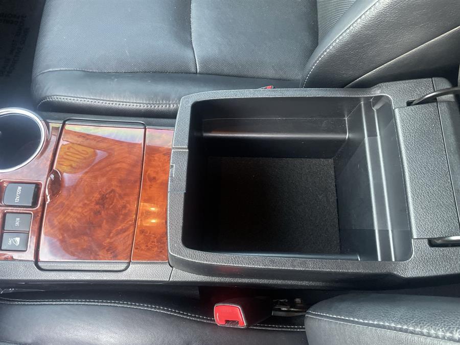 2013 Toyota Highlander 4WD 4dr V6 Limited (Natl), available for sale in Stratford, Connecticut | Wiz Leasing Inc. Stratford, Connecticut 2013 Toyota Highlander 4WD 4dr V6 Limited (Natl), available for sale in Stratford, Connecticut | Wiz Leasing Inc. Stratford, Connecticut
