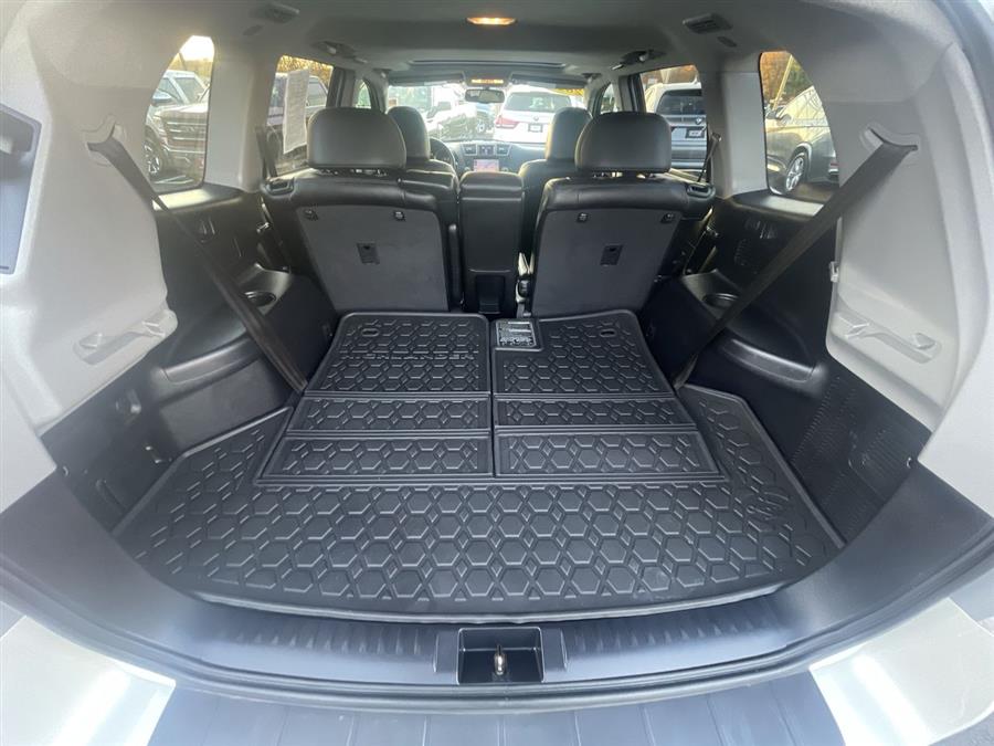 2013 Toyota Highlander 4WD 4dr V6 Limited (Natl), available for sale in Stratford, Connecticut | Wiz Leasing Inc. Stratford, Connecticut 2013 Toyota Highlander 4WD 4dr V6 Limited (Natl), available for sale in Stratford, Connecticut | Wiz Leasing Inc. Stratford, Connecticut
