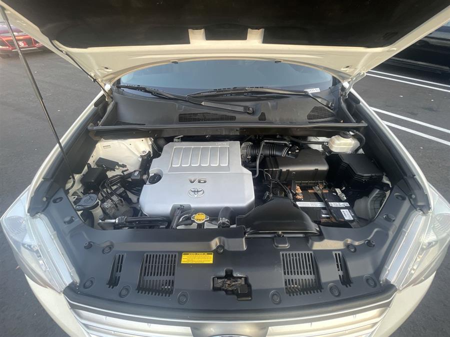 2013 Toyota Highlander 4WD 4dr V6 Limited (Natl), available for sale in Stratford, Connecticut | Wiz Leasing Inc. Stratford, Connecticut 2013 Toyota Highlander 4WD 4dr V6 Limited (Natl), available for sale in Stratford, Connecticut | Wiz Leasing Inc. Stratford, Connecticut