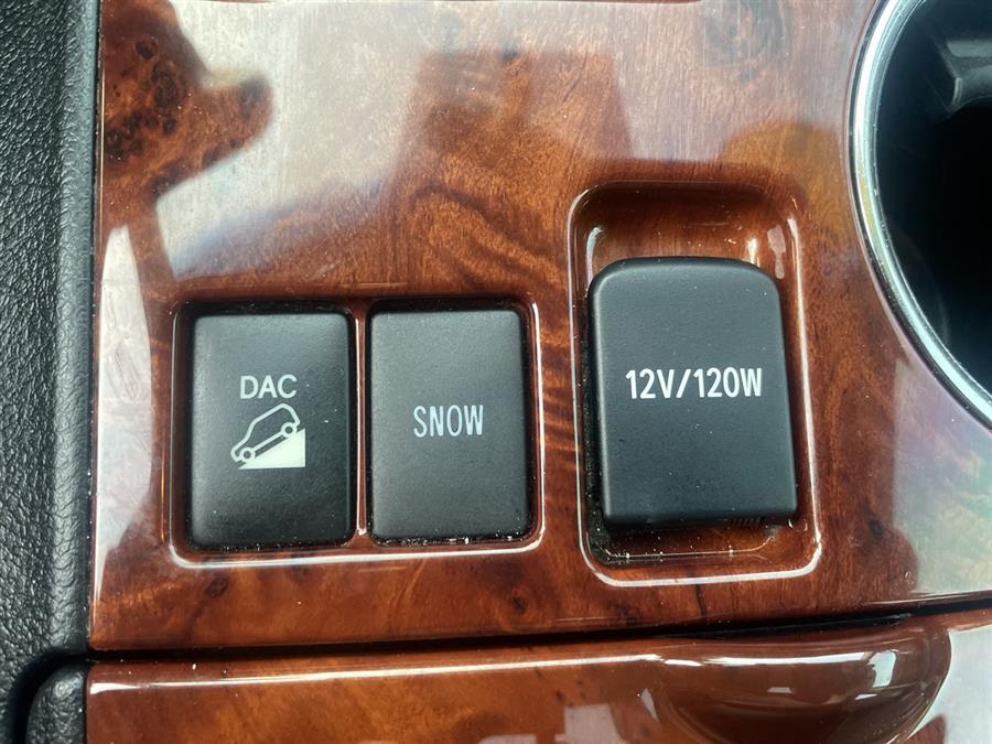 2013 Toyota Highlander 4WD 4dr V6 Limited (Natl), available for sale in Stratford, Connecticut | Wiz Leasing Inc. Stratford, Connecticut 2013 Toyota Highlander 4WD 4dr V6 Limited (Natl), available for sale in Stratford, Connecticut | Wiz Leasing Inc. Stratford, Connecticut
